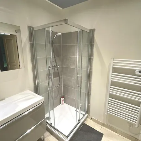 Appartement La Halte- Vue Riviere- Elegant T3- Parking- Rdc