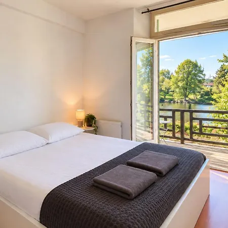 La Halte- Vue Riviere- Elegant T3- Parking- Rdc *
