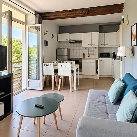 Apartment La Halte- Vue Riviere- Elegant T3- Parking- Rdc Moret-sur-Loing